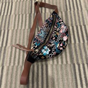 Johnny Was Los Angeles Embroidered Belt Bag